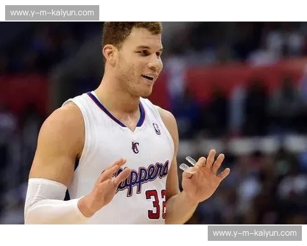 峡谷宿命对决：格里芬与小斯，两大前锋的激情碰撞与永恒传奇